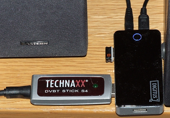 Technaxx S4 DVB-T-Stick und USB-Hub