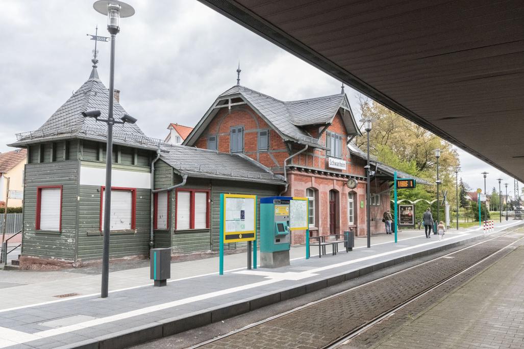 Bahnhof Schwanheim